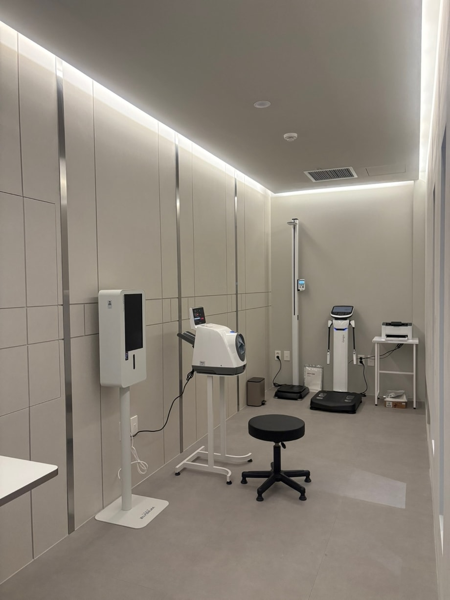 Bodydot installed alongside a body composition analyzer and others